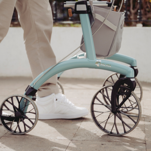 Saljol Superleicht Rollmobil Ice blue